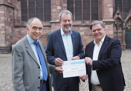 Scheckübergabe